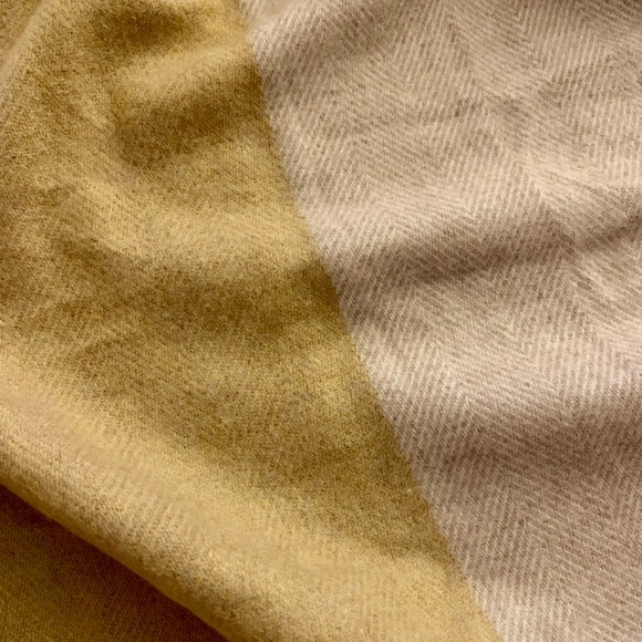 Two-tone Pashmina Scarf Shawl Wrap - Picture 4 of 6